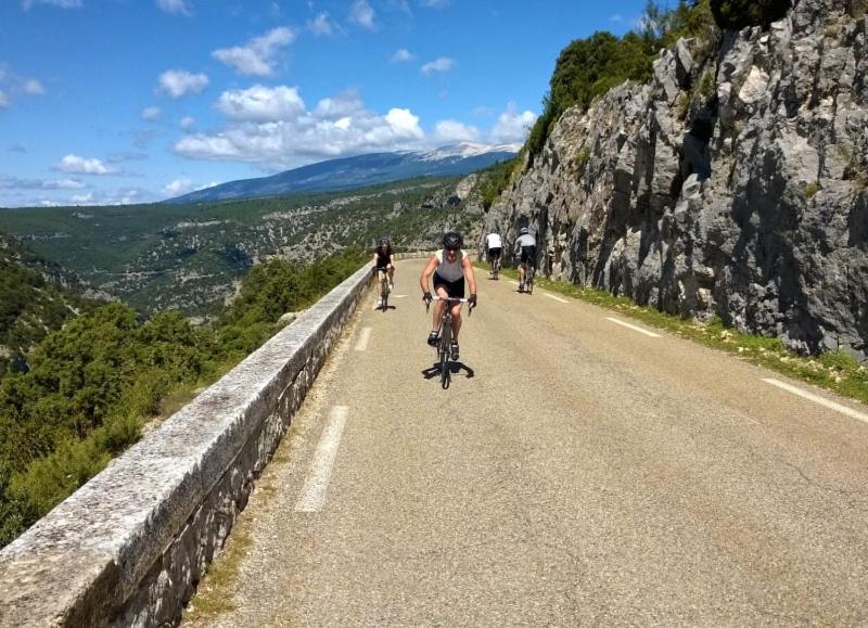 Entre Ventoux Et Luberon Chambre D'Hote Sault-de-Vaucluse Luaran gambar